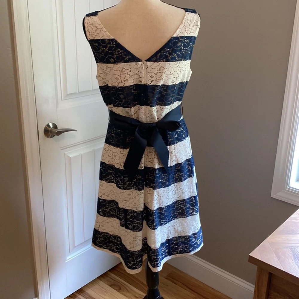 Robbie Bee fit and flare dress - Picture 6 of 10